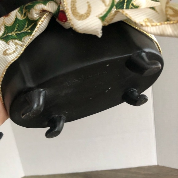 Handmade Holiday Arrangement - Picture 6 of 14